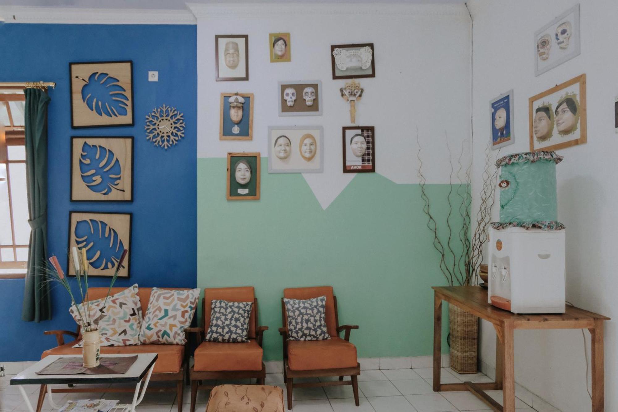Glory Homestay Yogyakarta Buitenkant foto
