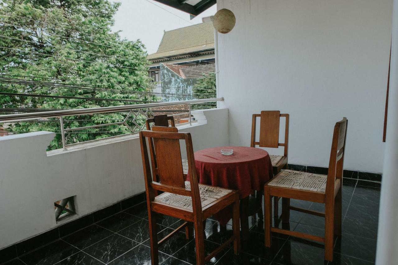 Glory Homestay Yogyakarta Buitenkant foto